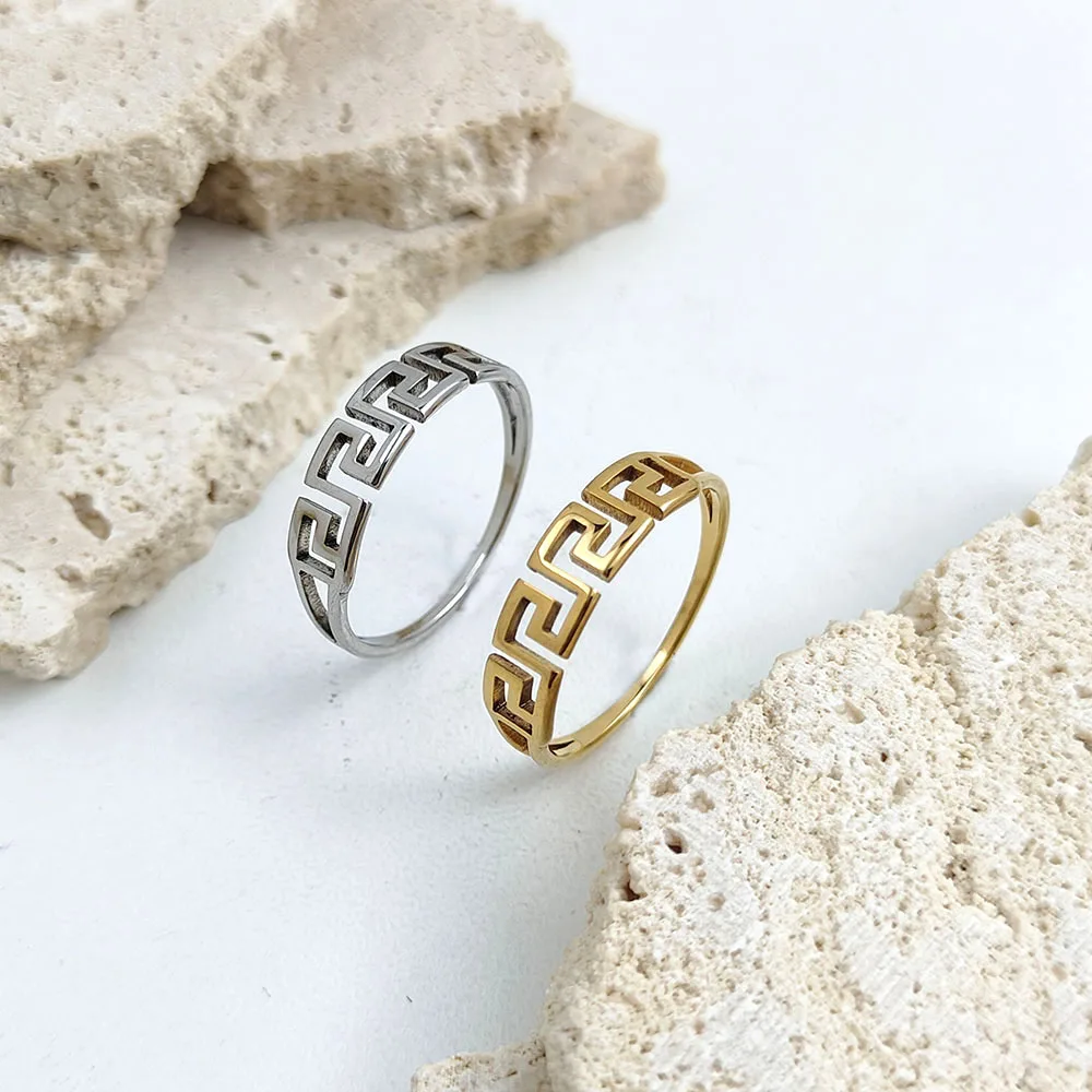 

Stylish and charming stainless steel gold-plated men's ring, simple Great Wall pattern women's ring, wedding party jewelry