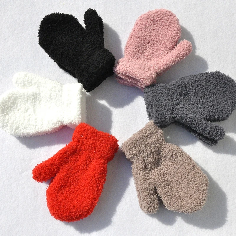 Guantes gruesos y cálidos de felpa para bebé, manoplas de terciopelo de colores, forro polar de Coral, guantes de dedo completo para niños, Invierno