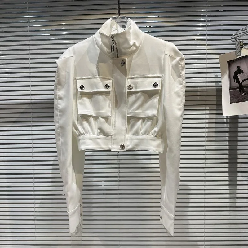 Jaqueta Curta com Almofada de Ombro e Fivela de Metal para Meninas Atrevidas Tendência de Moda Outono 2025 Estilo de Rua Top ...