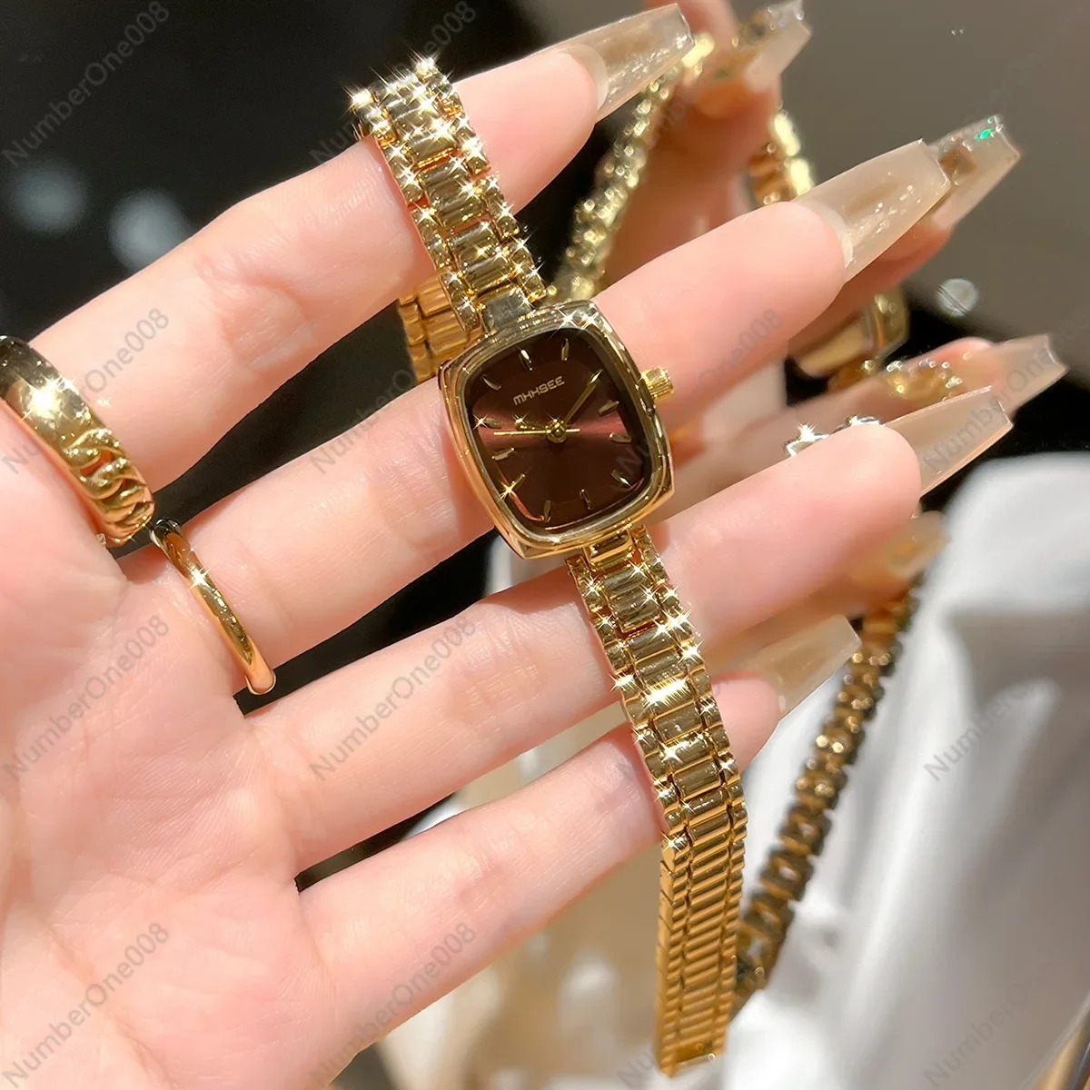 Small gold watch 2024 new watch women's light luxury niche famous brand waterproof fashion retro small student temperament