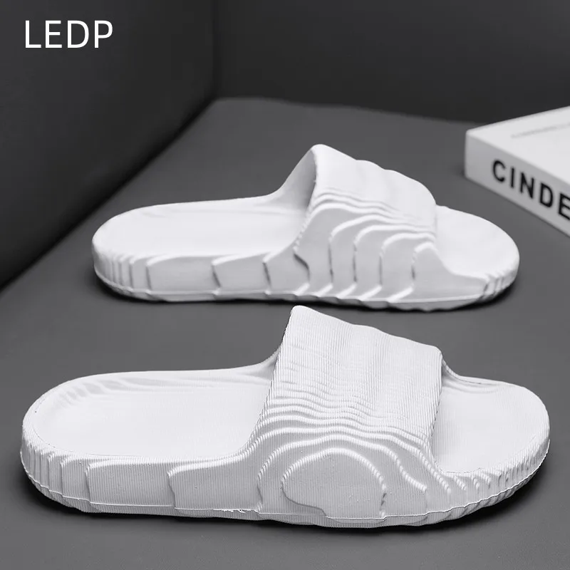 Summer Men's Slippers Sandals and Slippers Fashion Casual Water Ripple Sandals and Slippers Comfortable Outdoor Non-slip Drag