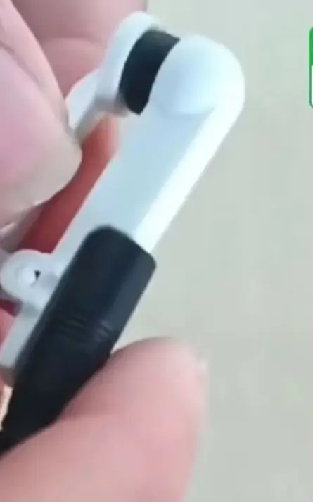 

2pcs(1PAIR) Black Single sided Ear Clip Electrodes Adapter CES Therapy|TENS Device Carbon/Rubber Thick silicone With 2.0mm