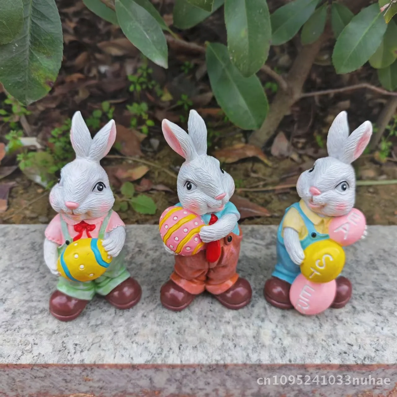 

Cartoon Resin Rabbit Statue Easter Egg Decoration Home Courtyard Decor Hugable Bunny Ornaments Easter Themed Small Crafts