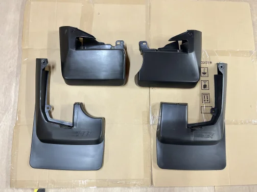 Car Accessories Fenders Premium Mud Guard Fender Body Splash for Toyota LAND CRUISER 70 Serie LC76 Parts 2024