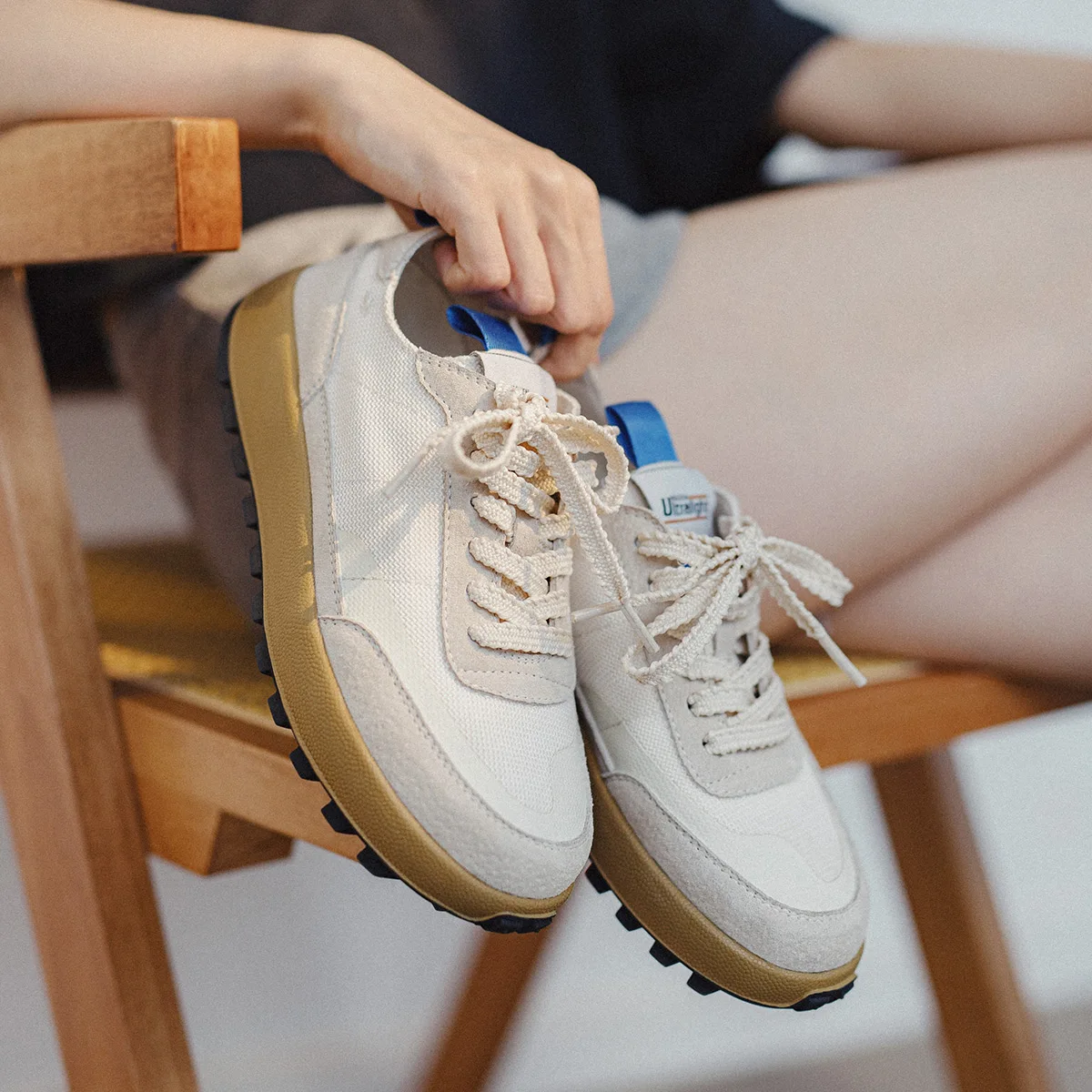 

Maden Retro Mesh Running Shoes for Women Low Top Casual Sneakers Lace Up Jogging Style Athletic Fashion Shoes