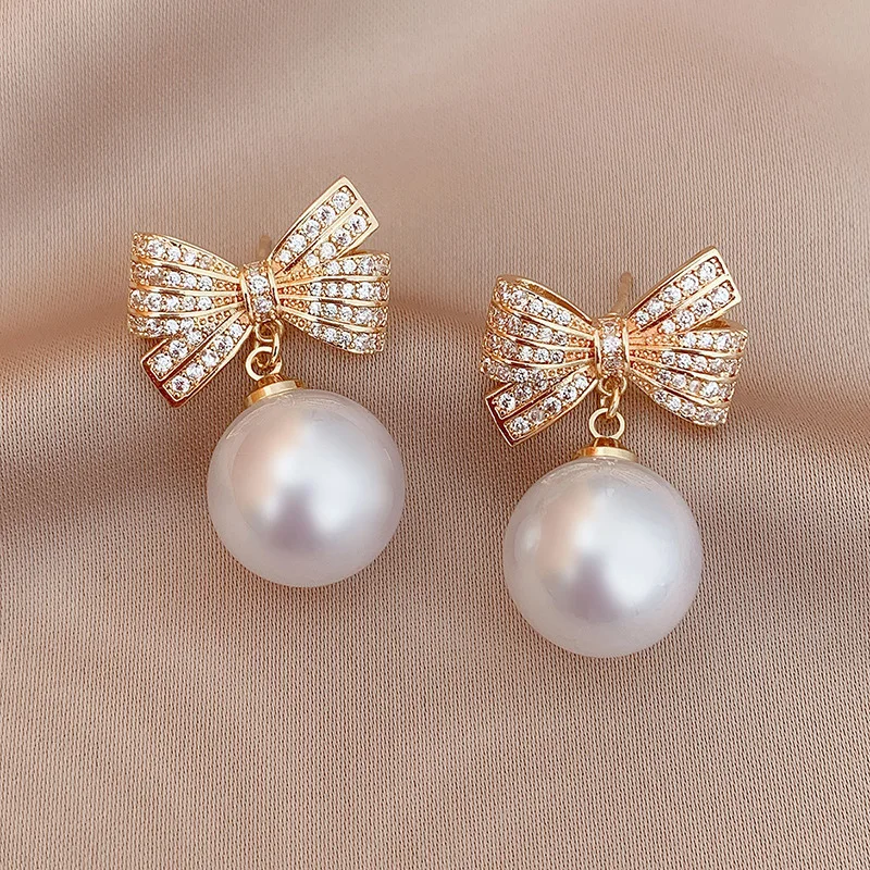 Women's Elegant Imitation Pearl Drop Earrings