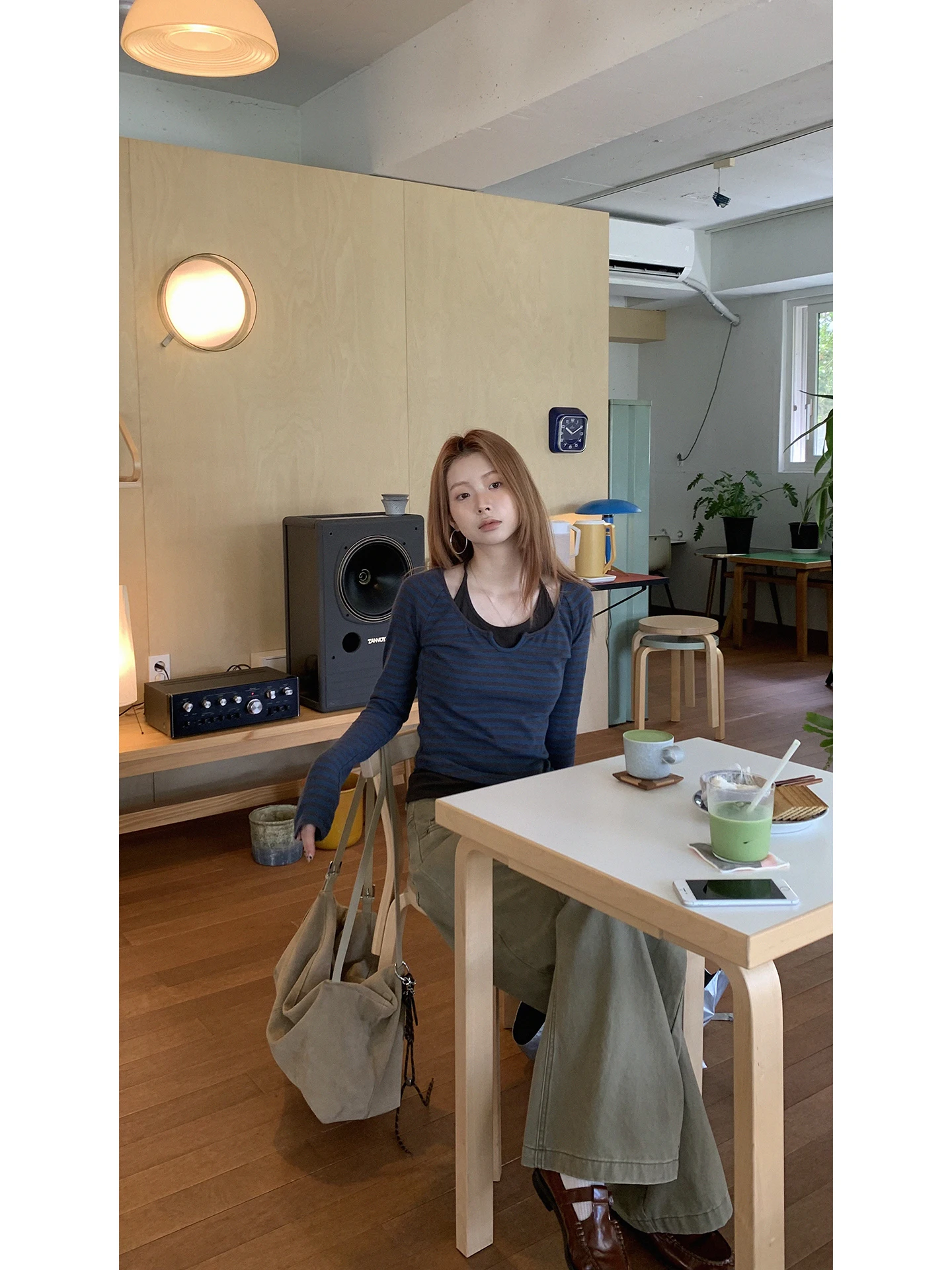 Red Celebri Long Sve Base irt Women Early Autumn Super Beautiful Single Wear 2025 New T-irt Striped Fake Two-Piece T...