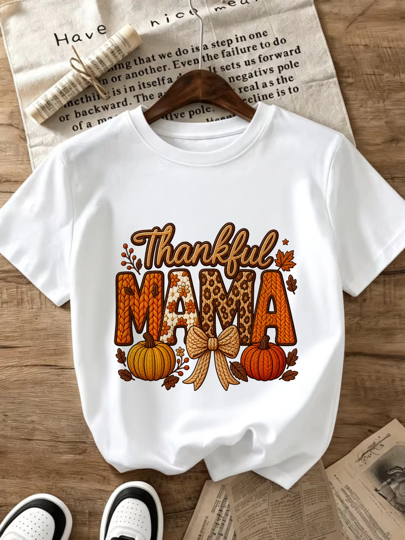 Women's Oversized Crew Neck T-Shirt, One 100%, Comfortable And Soft T-shirt, Women's 4 Season Basic Tees, Thankful Mama Pumpkin Leopard Print, Popular Printed with Fun Prints, Local Delivery