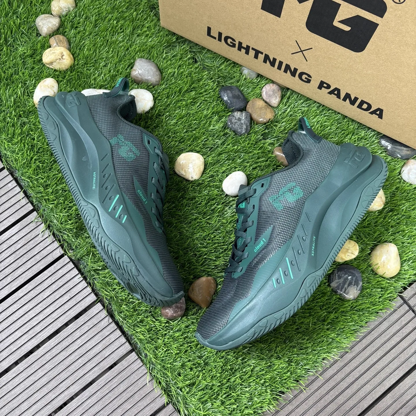 Professional Running Shoes Unisex Style Couple's Matching Wearable Walking Shoes Black & Green Sock-Style Sneakers