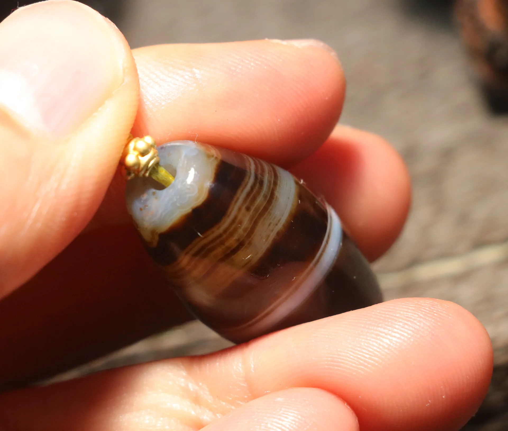 DUJIACHANPIN الطاقة التبتية القديمة العقيق الطبيعي دودة القز خط كبير غني dZi قلادة بها خرزات جوهرة تميمة الكنز مجوهرات