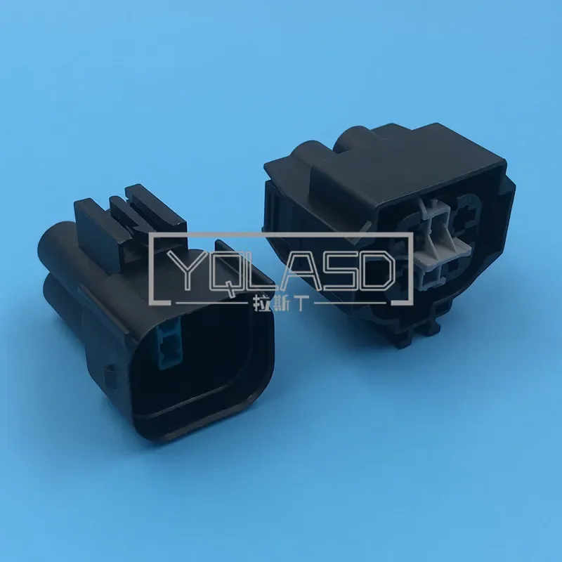 1 Set 3 Way Auto Electronic Fan Connector Automotive Large Current Socket AC Assembly For BMW X1 X3 E90 E92 F18 F02