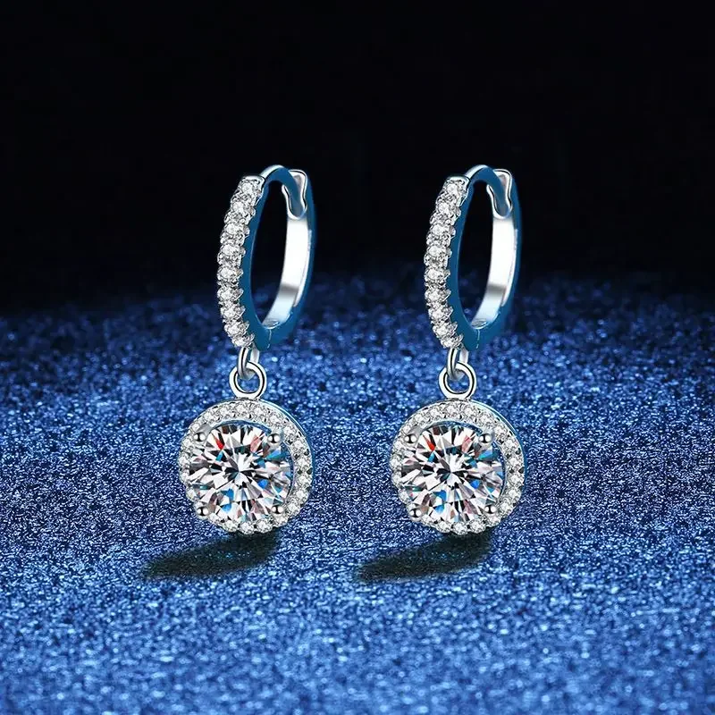 S925 Sterling Silver Women's Earrings Plating PT950 Round Earrings with 1 Carat D Color Women's Earrings for Wedding