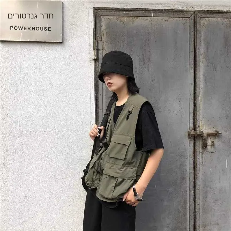 Slim Fit Outdoor Workwear Street Style Vest Unisex Lightweight Multi-Functional Pocket Design Standard Cut Youth Fashion