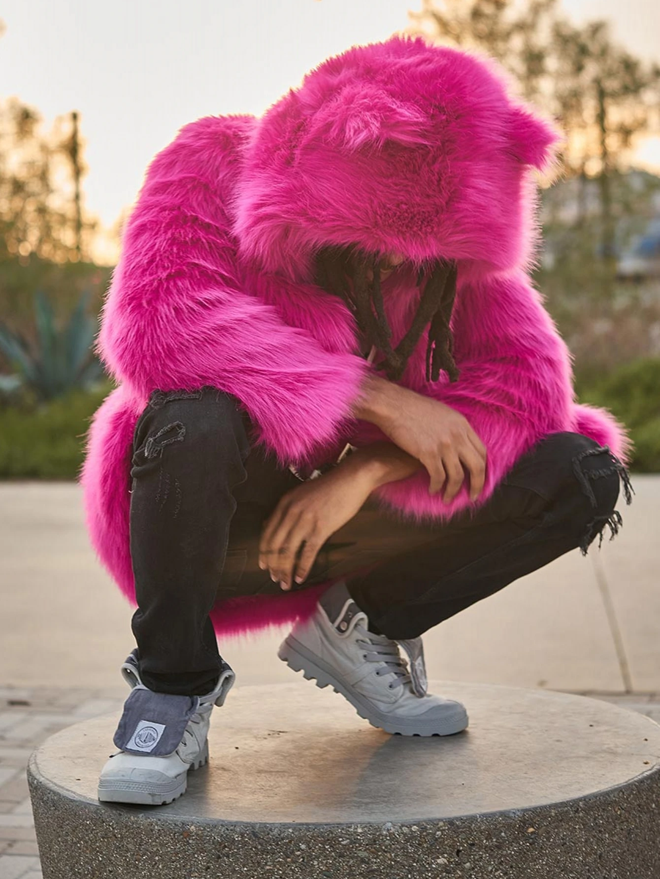 معطف فرو صناعي للرجال بغطاء للرأس، سترة كاجوال من الفرو الصناعي