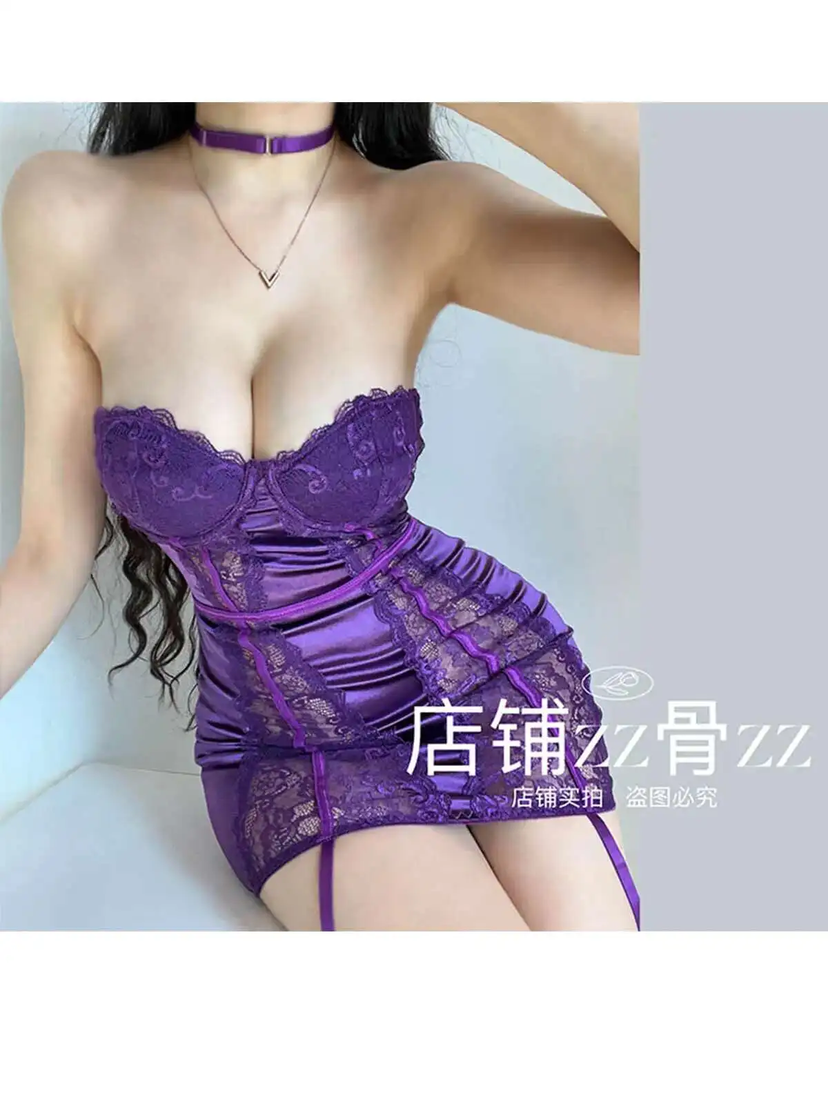 Nouvelle dentelle épissage Transparent Sexy hanche étreinte creux épaule enveloppé violet Mini robe douce chaude Sexy robe élégante
