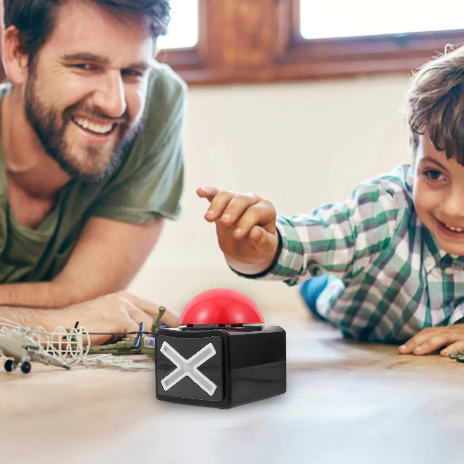 

Игровой звуковой буззер-кнопка из пластика: громкий звук, яркая световая индикация, простое нажатие красной кнопки для классных викторин