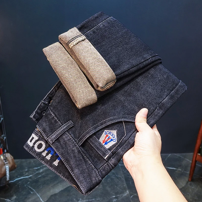 Celana Fashion Pria Serbaguna untuk Santai Celana Jeans Pria Musim Gugur Celana Kasual Baru Pria Model Lurus yang Menampilkan Bentuk Tubuh
