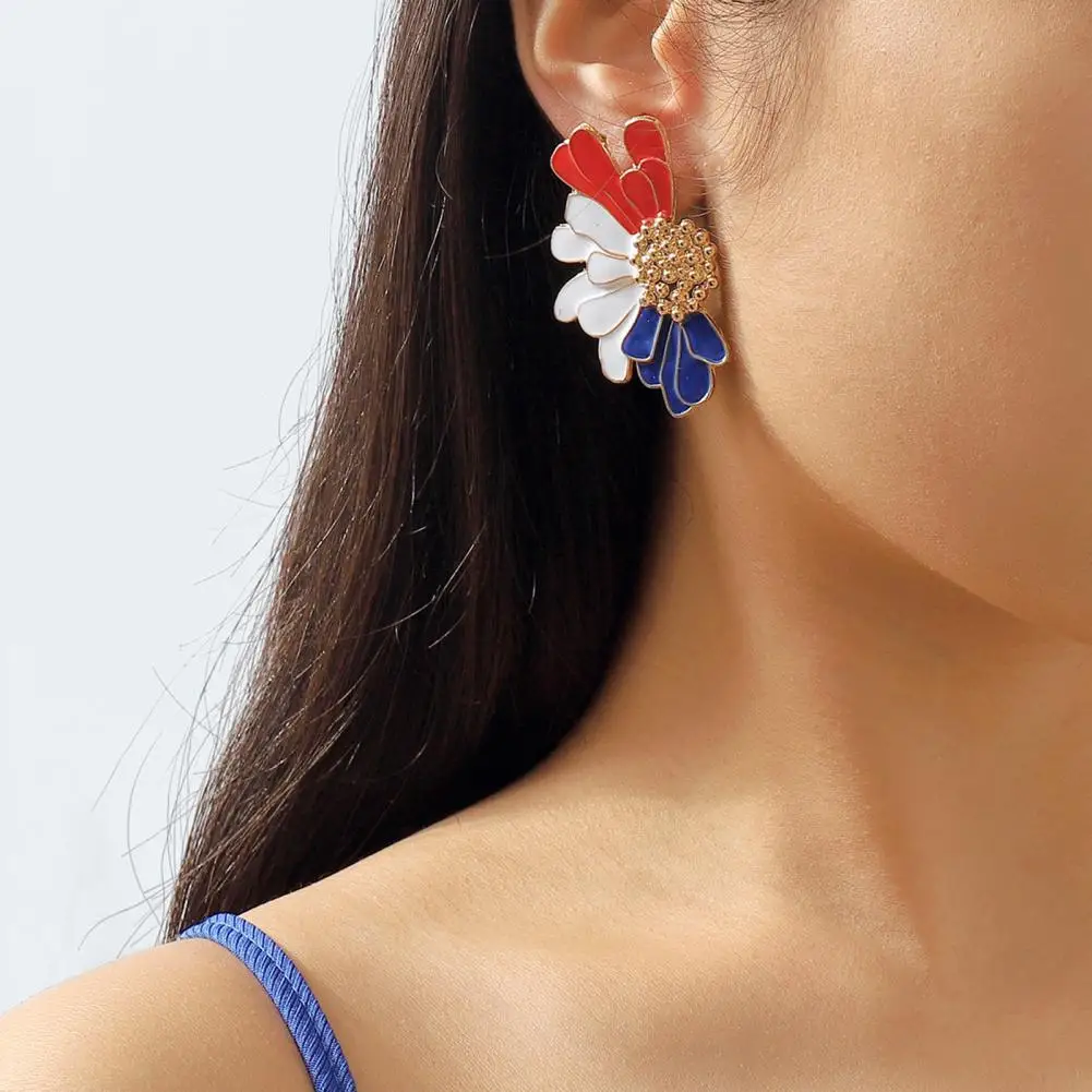 1 Pair Women Hanging Earrings Independence Day Celebration Dangle Earrings Rhinestone Snowflake Floral Shape Lady Ear Studs