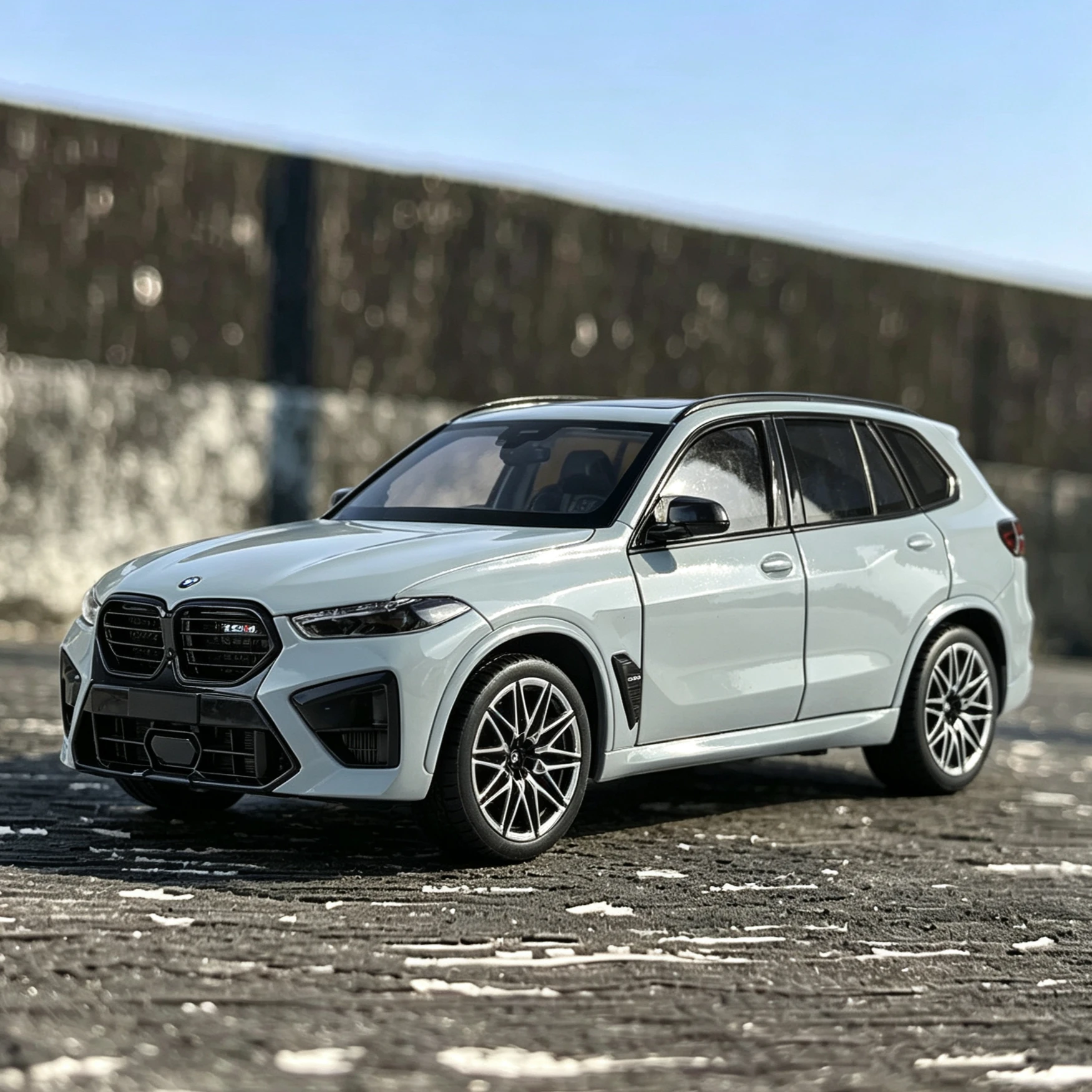 1:18 X5M X5 SUV Challenger SRT Alloy Car Diecasts Vehicles Car Model Miniature Scale Model Car