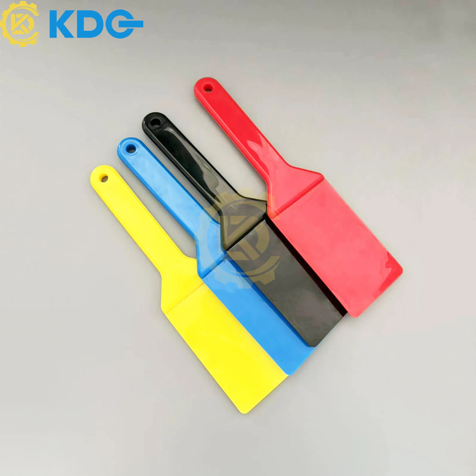 

4 шт., 1 комплект, четырехцветный нож для чернил, пластиковое лезвие для чернил 267 мм * 67 мм для всех видов печатной машины