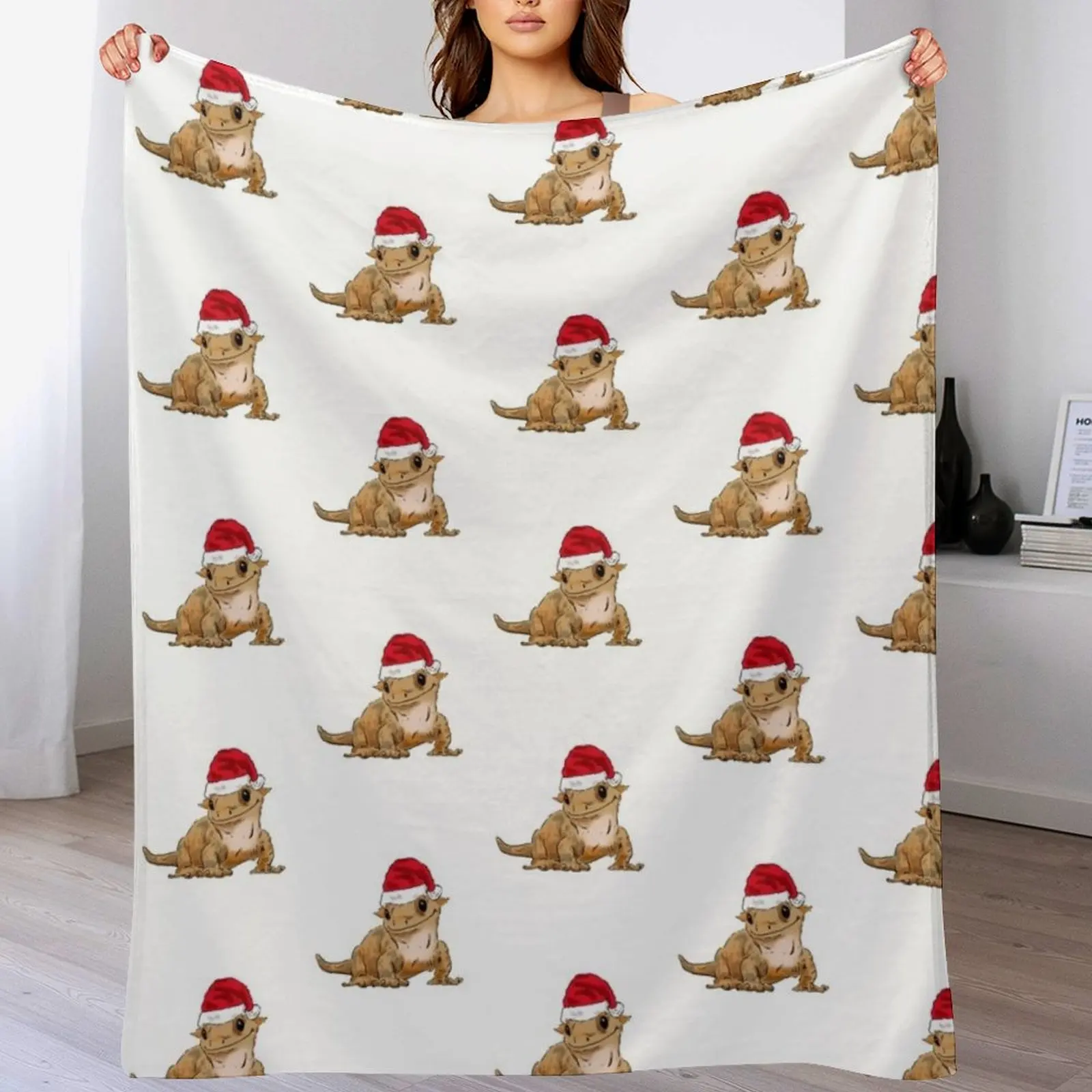 

Cute Christmas Crested Gecko, Santa Crestie, Gecko Lovers, Xmas Gecko in Santa Hat Throw Blanket Patio outdoor blanket