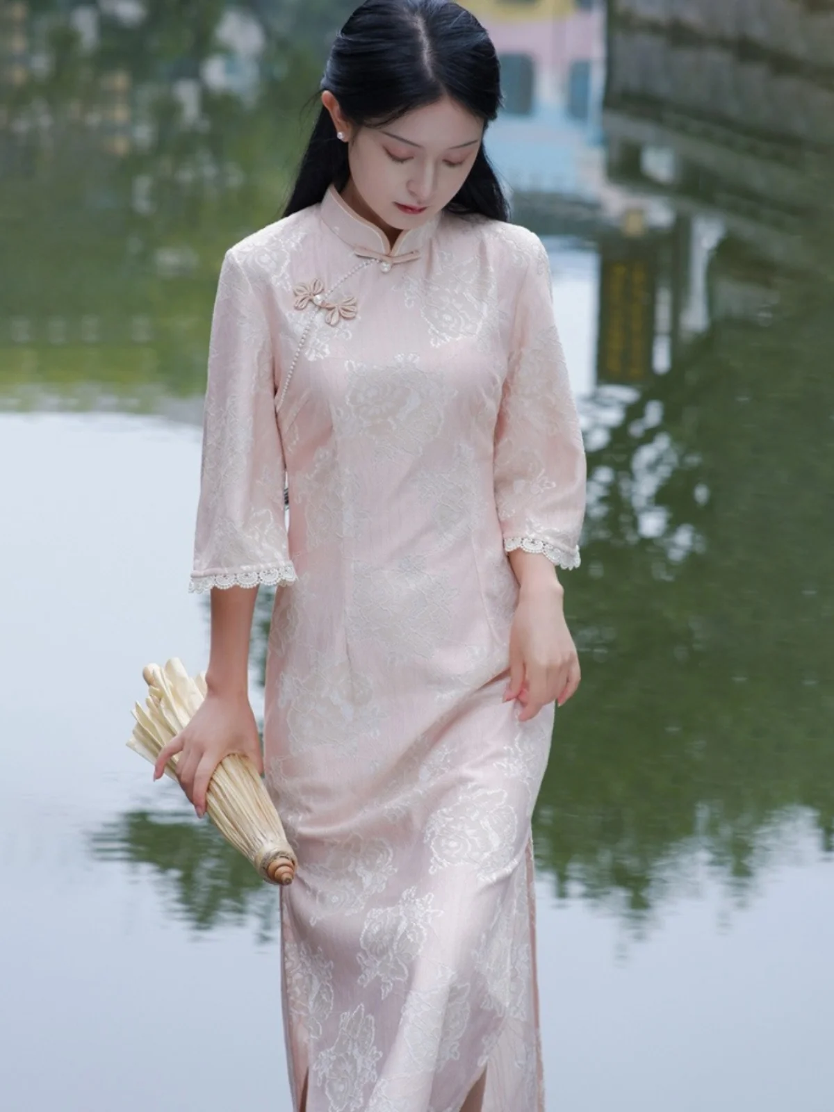 

Розовое обновленное китайское платье-ципао для молодых девушек, повседневное, художественное, с высоким разрезом, рукавом три четверти