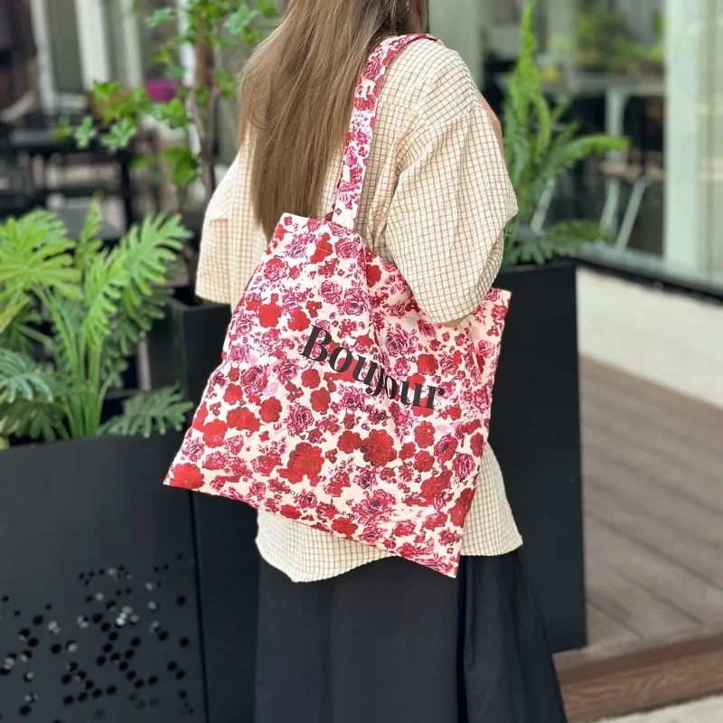 

Ins нишевая дизайнерская Холщовая Сумка через плечо с сердцем для девушек, новинка 2024, вместительная Женская Студенческая сумка