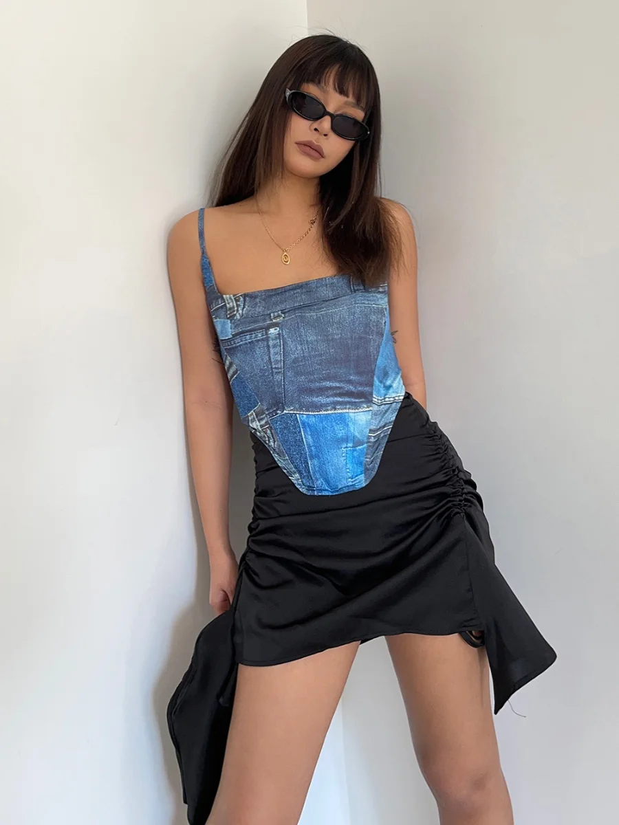 

Женский джинсовый жилет на бретельках с принтом в американском стиле, летний нишевой дизайн 2024, нестандартный короткий топ 1413