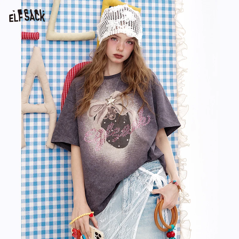 

ELFSACK Vintage T-Shirt with Strawberry Bow Print, Cute Crewneck Short Sleeve Tee, Casual Loose Fit Summer Top for Women
