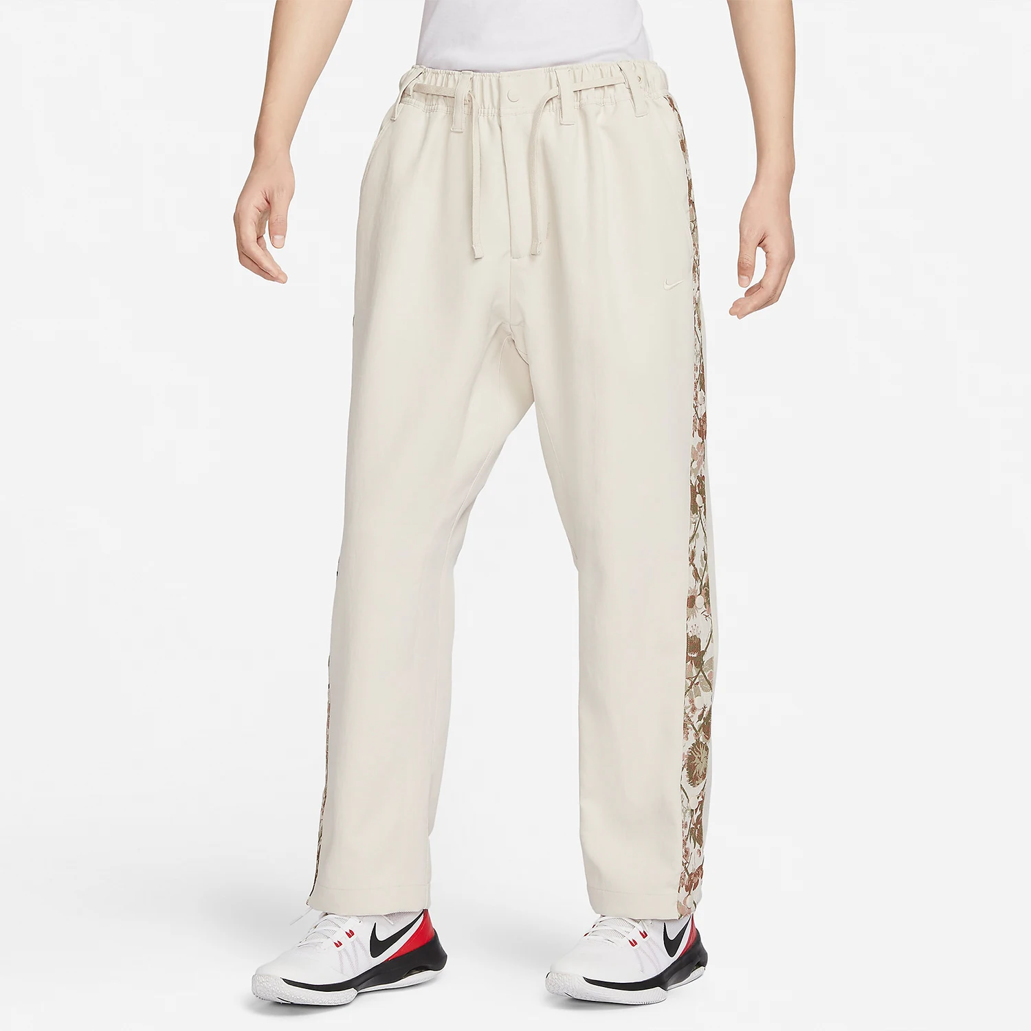 

Оригинальные весенние новые мужские свободные повседневные спортивные брюки Nike на шнурке FN2677-104