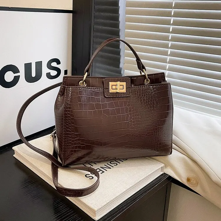 

2025 Autumn 2086 New High-end Versatile Lock Light Luxury Fashion Classic Small Square Bag Crocodile Pattern