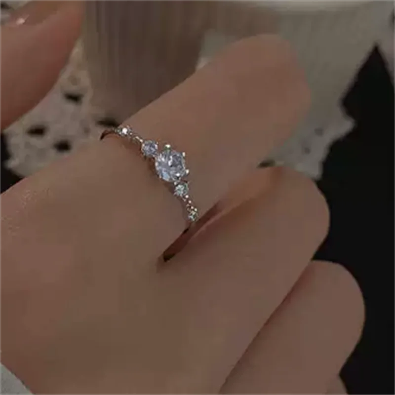 Six Claw Ring, Female Korean Version, Ins, Cold Style, High End, Niche, Light Luxury, Exquisite, Zircon, Elegant Ring
