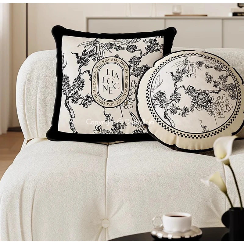 Diphylleia Moroccan Manor Retro Black And White Geometry Cushion Cover Lush Velvet Decorative Throw Pillow Case Chic Home Decor