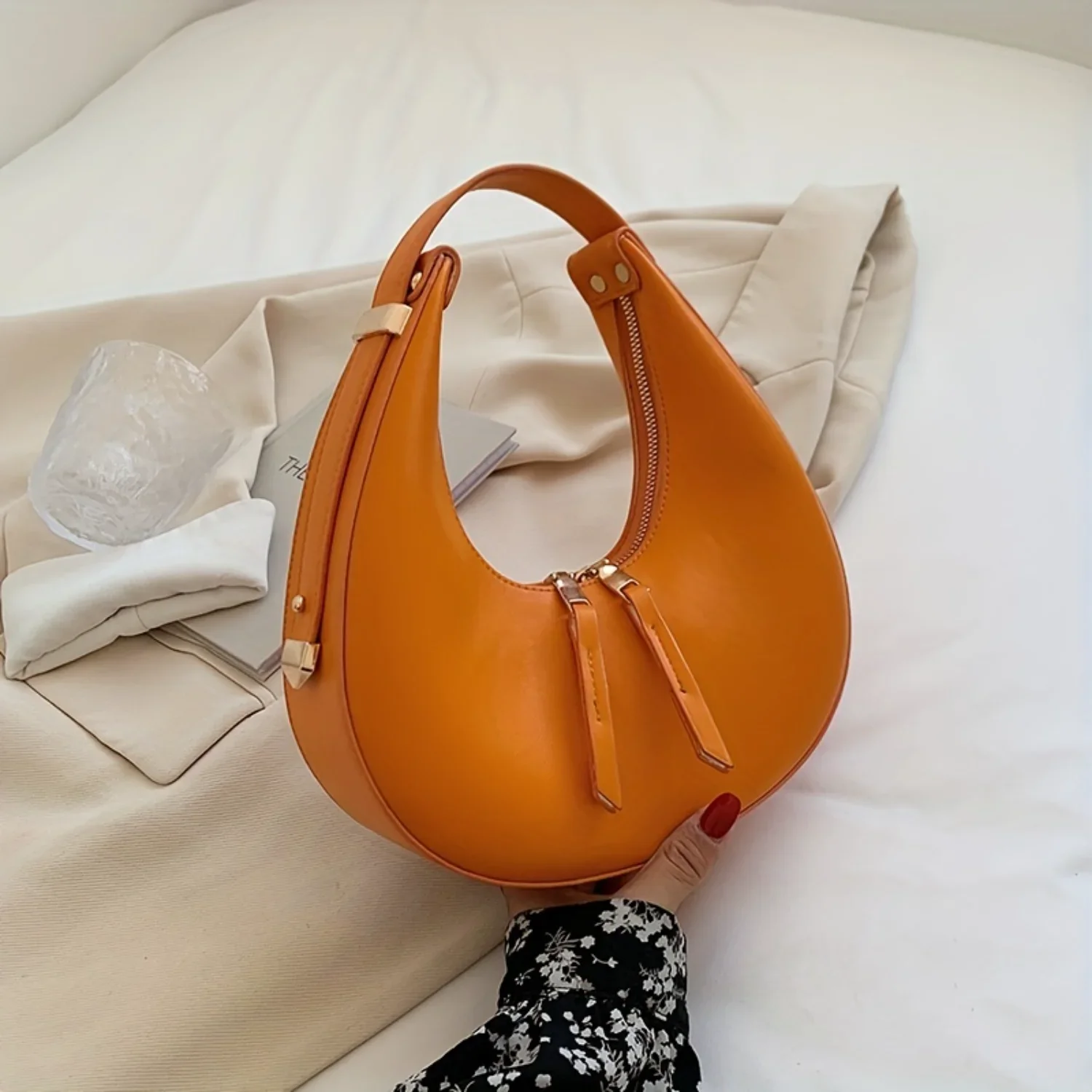 

Leather Retro Bag, Solid Color Crescent Bag, All-Match Zipper Underarm Bag