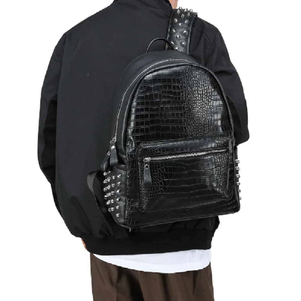New Fashion Luxury Rivet High Quality Leather Travel Backpacks Men Women's Large Capacity Shoulder Bags Notebook School Bag