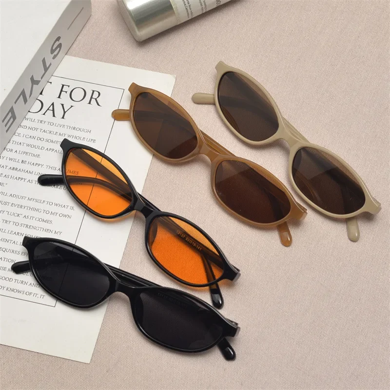 Nuevas gafas de sol retro con montura ovalada y diseño de ojo de gato para mujer, estilo Y2K, pequeñas y estrechas, gafas de sol de diseño de los años 90, protección UV400.
