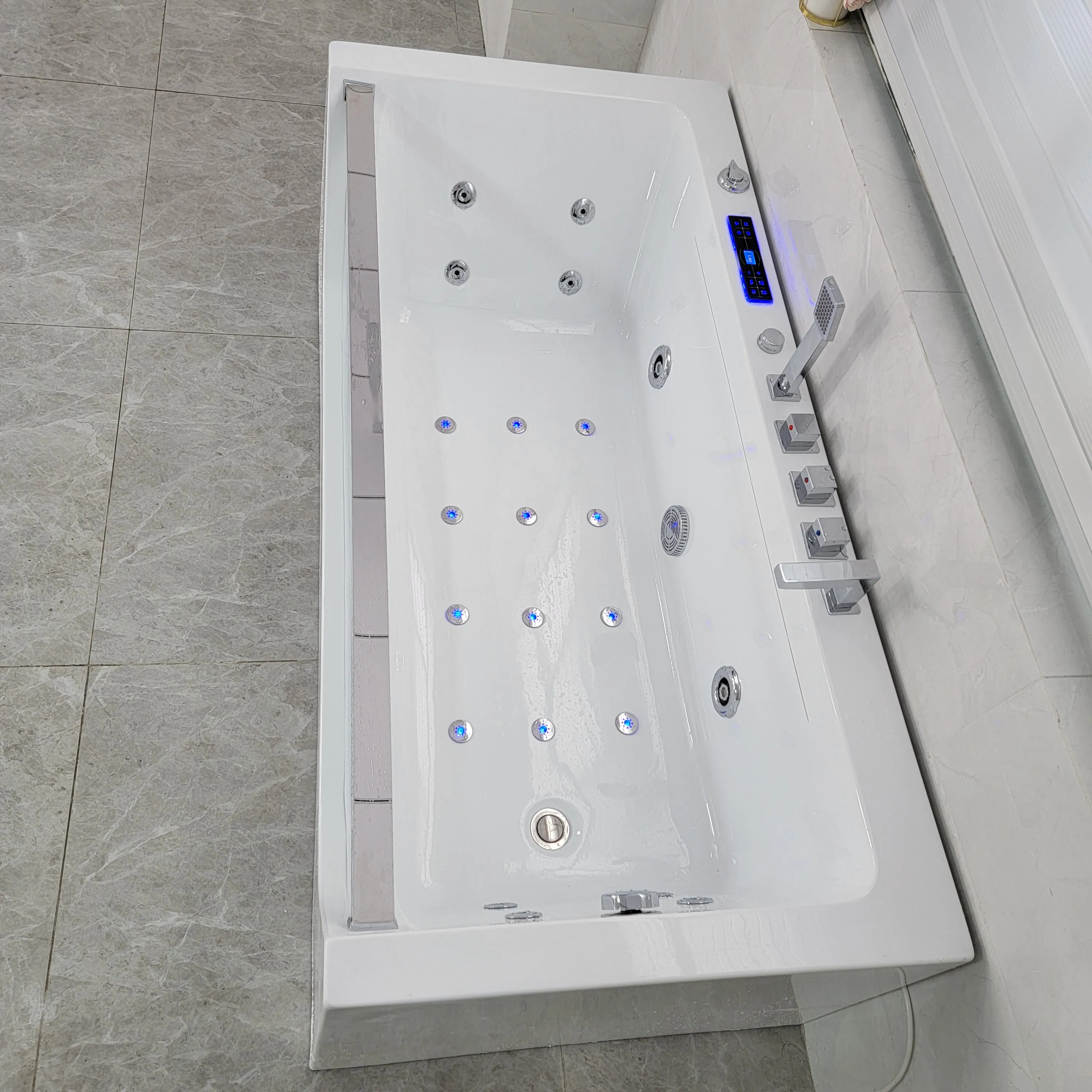 حوض استحمام كبير من الأكريليك قائم بذاته مع زجاج من جانب واحد للحمام #4