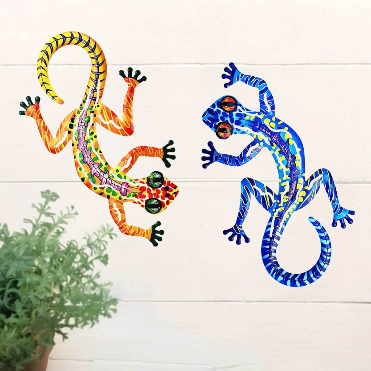 

Metal Art Gecko Wall Decor Vibrant Iron Art Lizard Sculptures Gecko Hanging Ornament for Outdoor Home Office Yard Garden Wedding