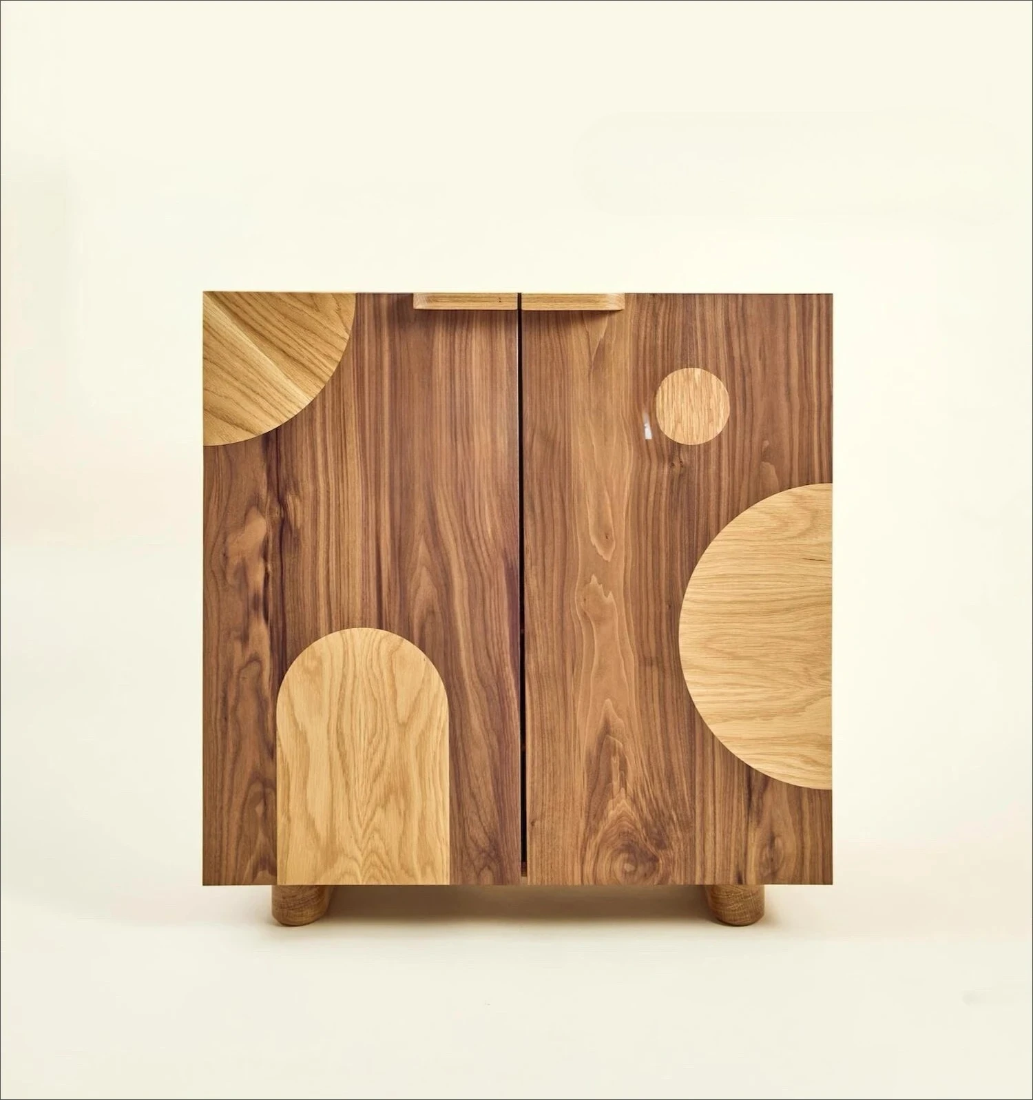 

Medieval solid wood dining side cabinet Modern simple side cabinet Locker Living room partition entrance cabinet