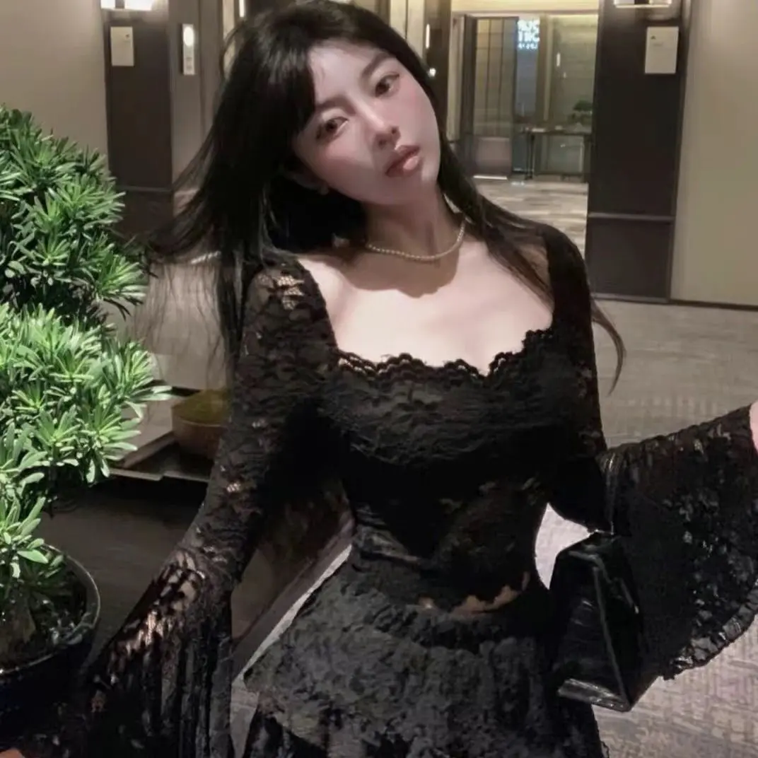 Sexy Hollow Out Women Cropped Tops Summer See Through Long Sleeved Lace T Shirt Streetwear V Neck Backless Patchwork Tees