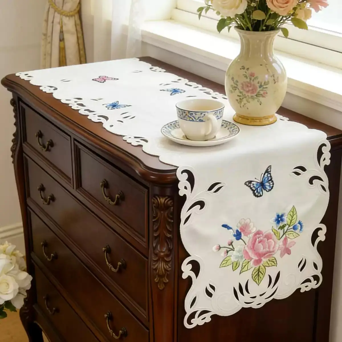 French Countryside Heavy Embroidery Dustproof Tablecloth for Dining Room TV Cabinet Shoe Cabinet Table Mat Flag Appliance Cover