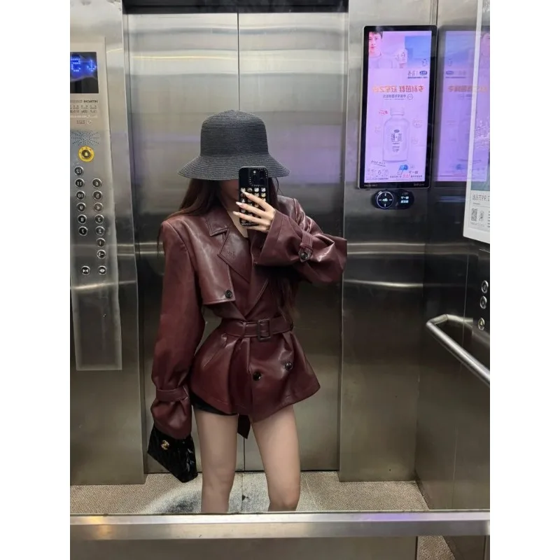 가을 레트로 핫걸 스타일 스트리트 레디 루즈핏 긴팔 코트 스타일리시하고 독특하며 다재다능한 가죽 재킷