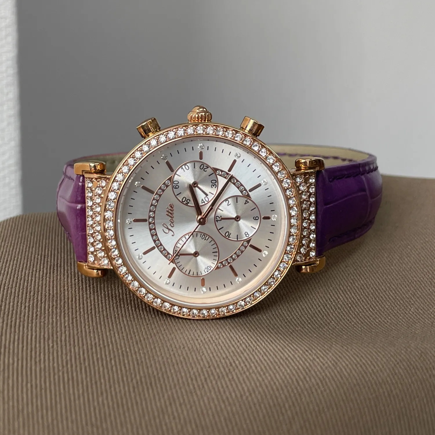 New Large-Dial, Elegant Women'S Watch, High-Fashion Design, 2026 New Model, Exquisite Ladies' Wristwatch, Stylish Quartz Watch.