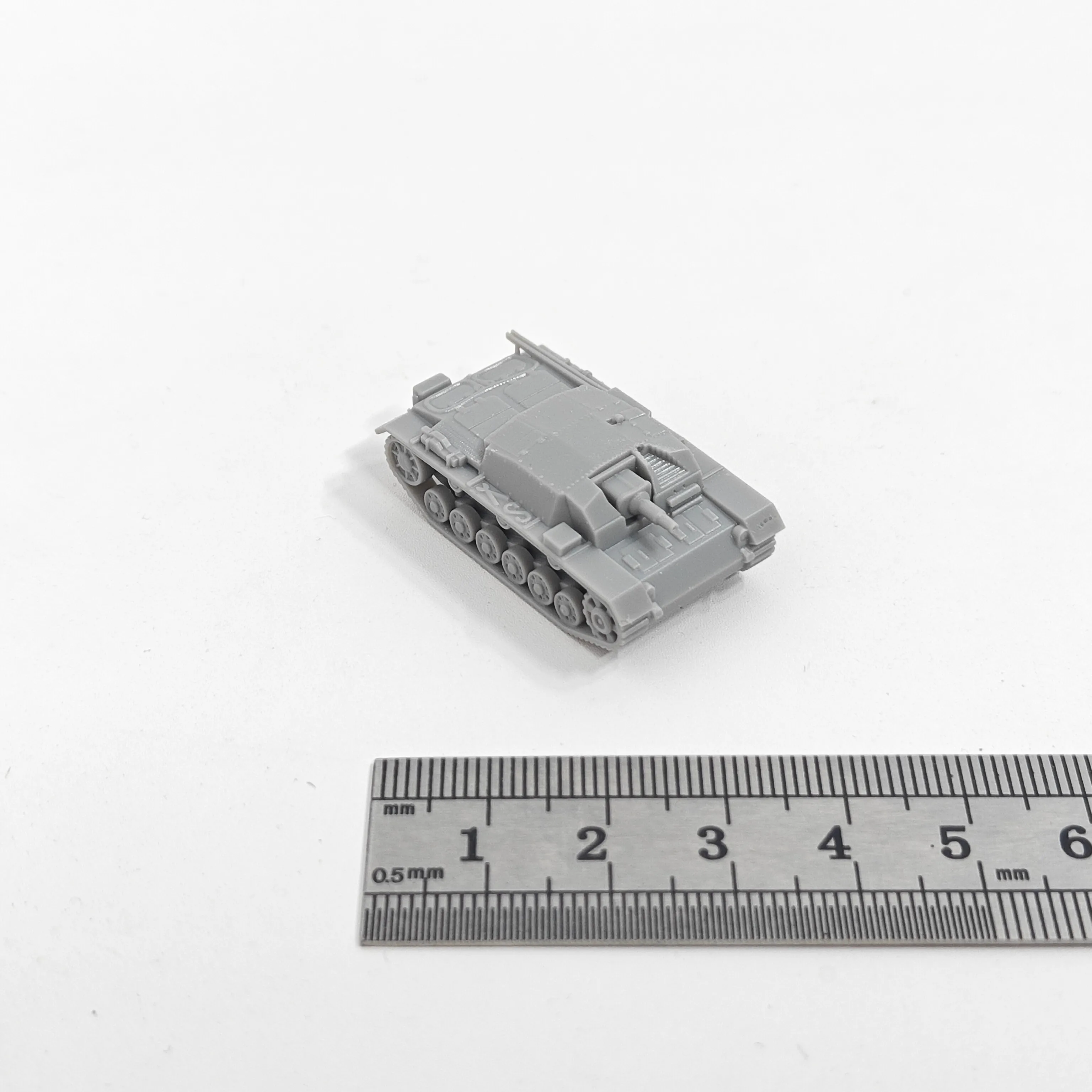 

1/144 Scale Sturmgeschütz III Ausf. B Model kits