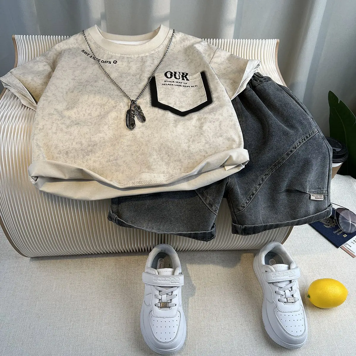 

Boys summer suit 2026 new handsome children's short-sleeved overalls two-piece baby summer thin clothes