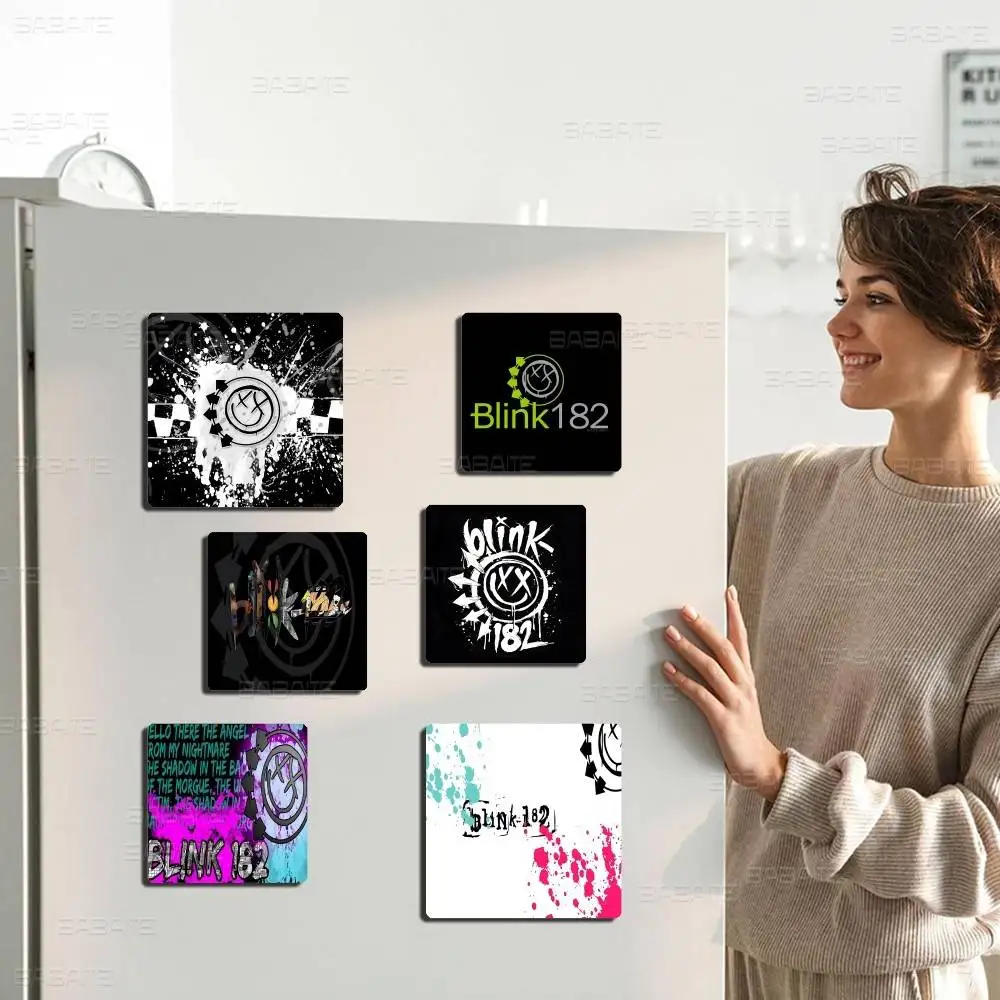 B-BLINK-182 1pc Fridge Magnet Personalized Magnetic Durable Plastic Square Picture Surface Fridge Magnets