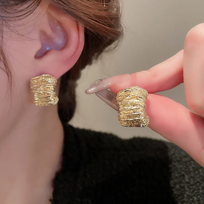 

925 Silver Needle Retro Folded Women's Stud Earrings Gold Color C-shaped Metal Geometry Statement Earrings Fashion Jewelry 2025