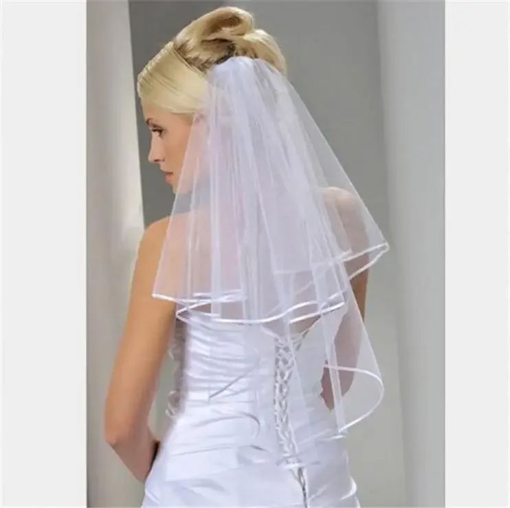 

Pure White Bridal Wedding Comb Decoration Dress Cascade Design Veil For Party