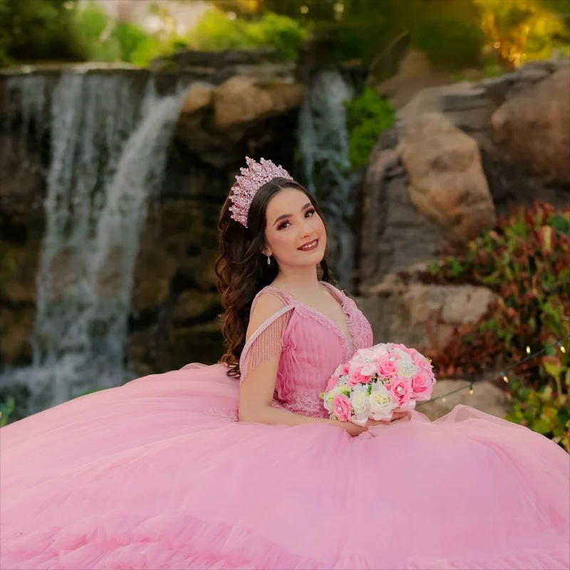 

Pink Quinceanera Dress off-shoulder Lace layering glitter decal Long tail vestidos de 15 Quinceanera ﻿Customize