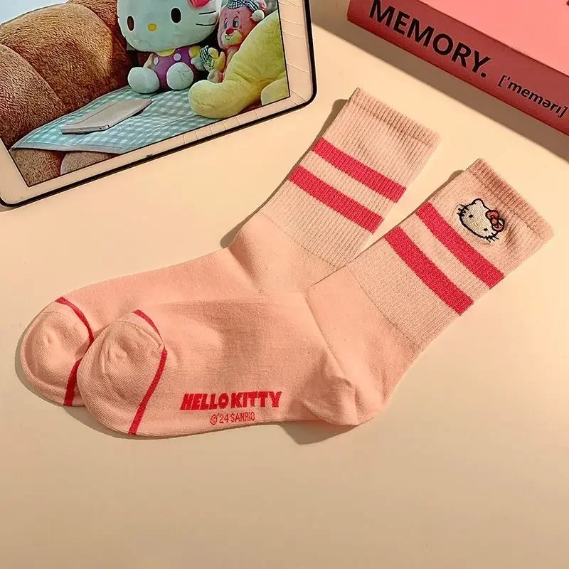 Cartoon Sanrio Hello Kitty New Cute Women's Comfortable, Soft Non-Slip Pure Cotton Deodorant Autumn and Winter Mid-Tube Socks